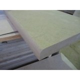 Декоративная крышка 350*1000*40 - полированная, фаска 1/4 круга, капельник Декоративная крышка 350*1000*40 - полированная, фаска 1/4 круга, капельник